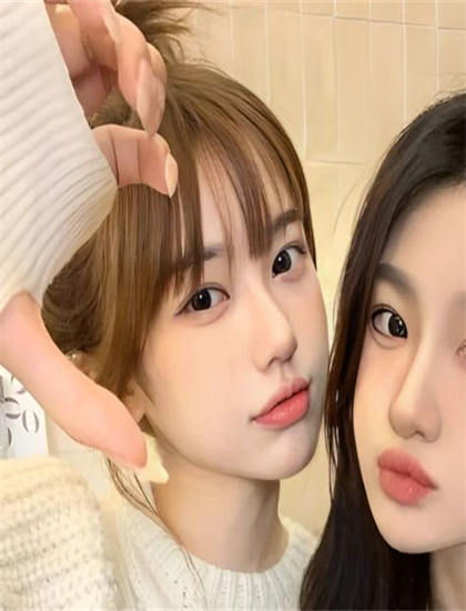 恐怖片技术揭秘：阶梯下的恶魔的创作历程与幕后故事 ——恐怖片的专业鉴赏